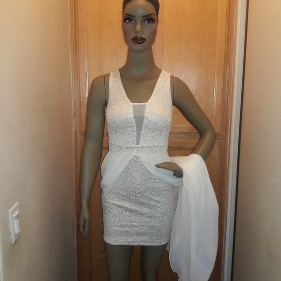 Dress - Picture 5 of 8